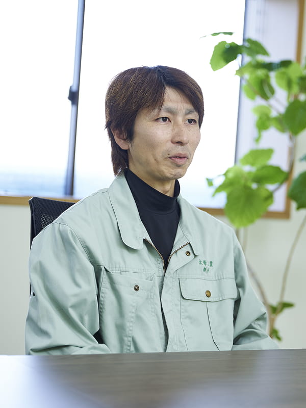 コイルセンター事業部 製造課 36歳/勤続13年